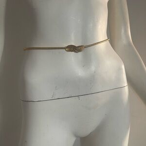 Elegant Gold Coloured Women's Waist Belt (STRETCHY!)